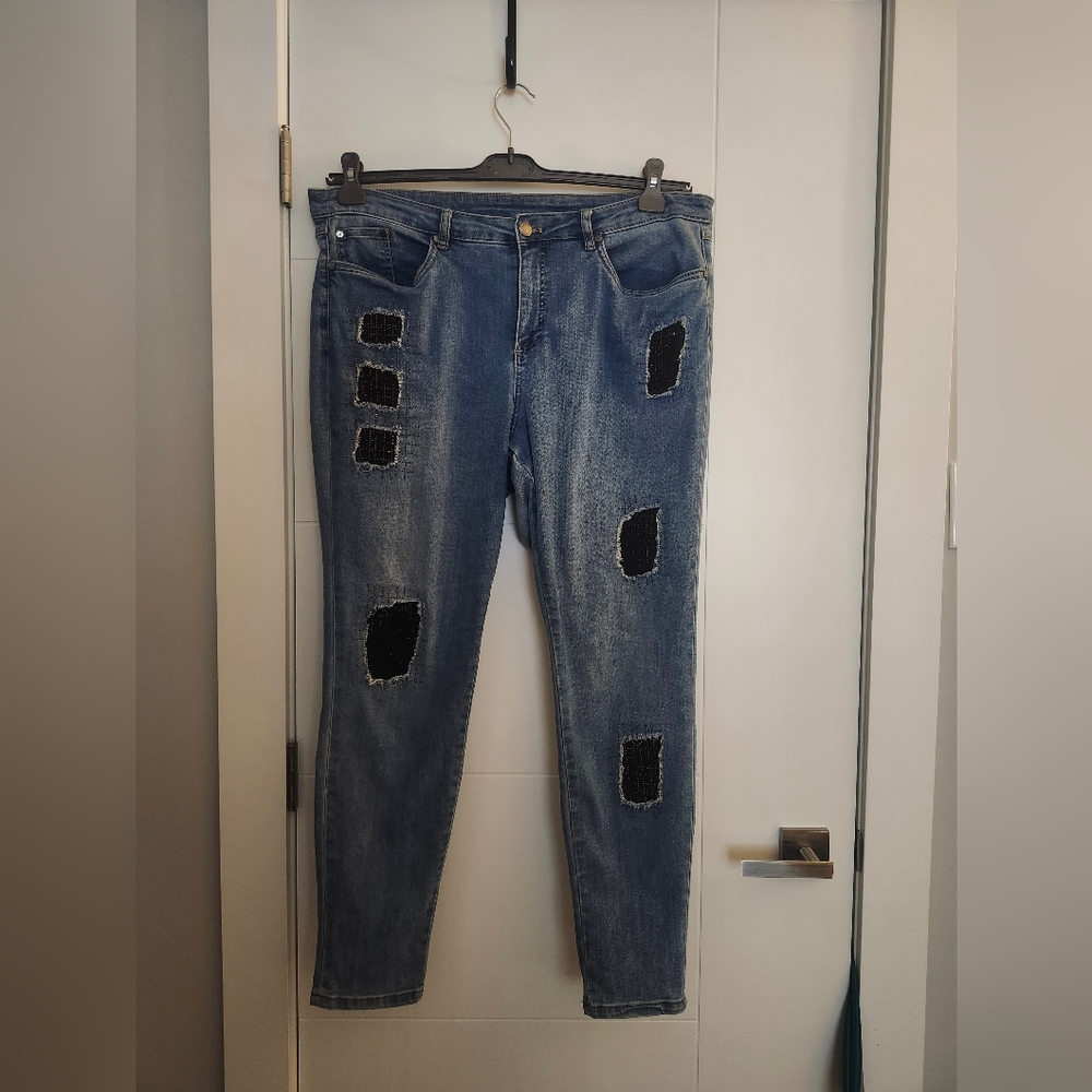 Distressed Blue Ribkoff Jeans With Sparkle!